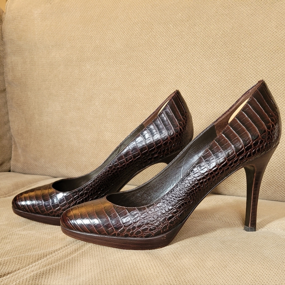 Ann Taylor Brown Croc-Embossed Leather High Heels